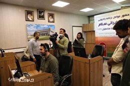 گزارش تصویری | حضور عوامل برنامه رادیویی (جوان ایرانی سلام) در مرکز ۱۶۲ سازمان صداوسیما