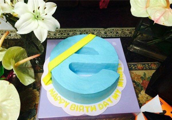 اینستاپست وزیر ارتباطات , پاسخ وزیر ارتباطات به شایعه کیک تولدش , عکس محمود واعظی , بیوگرافی محمد واعظی