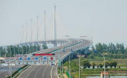 کتاب گینس