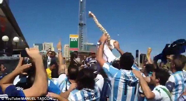 جشن توهین آمیز آرژانتینی ها به خاطر مصدومیت نیمار 1