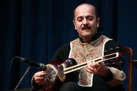 تصویر موسیقی ایرانی در هوای ابری مسکو نواخته می‌شود