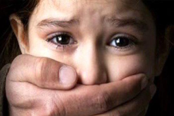 تکدی گری دختربچه ای با بدن سوخته در جنوب تهران