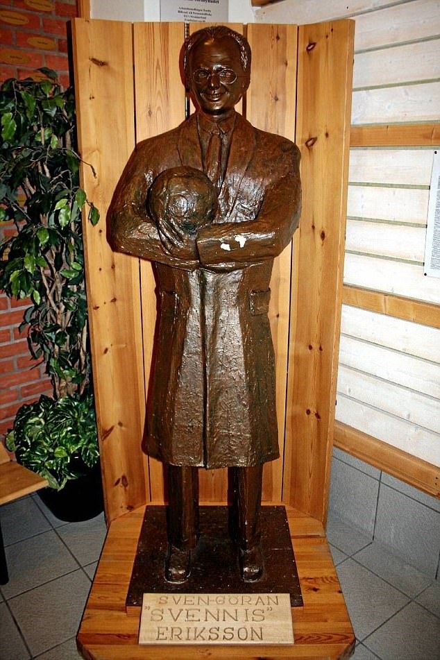 http://www.jamejamonline.ir/Media/Image/1396/01/15/636268988937535770.jpg