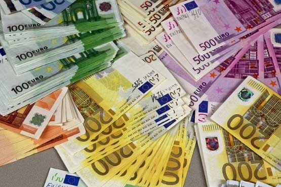 نگهداری ارز بیش از ۱۰ هزار یورو فقط با ارائه سند