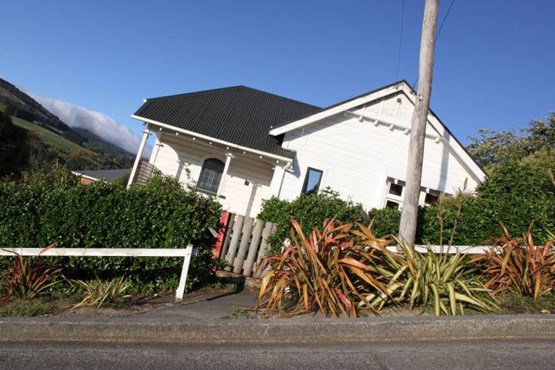 عکس های جالب و زیبا سفر به نیوزیلند خیابان جالب خیابان بالدوین نیوزیلند توریستی نیوزیلند