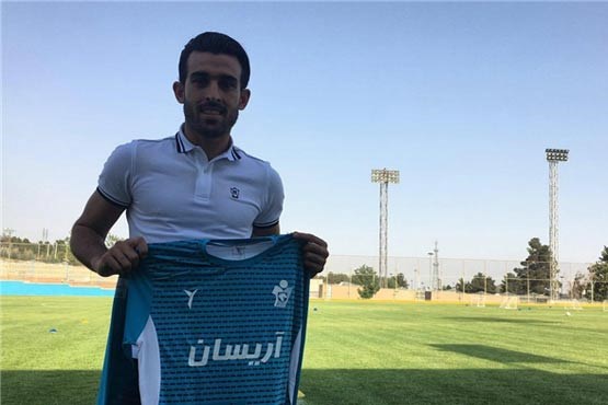 بازیکن ایرانی برای چه از قطر دیپورت شد؟