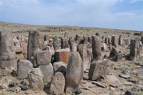 مناطق دیدنی ایران مکان های دیدنی ایران گورستان یئری کول خرسان کلبه وحشت هفت دغنان قدیمی ترین قبرستان ایران قبرستان سفید چاه دودکش جن در ایران جاهای دیدنی زنجان جاهای دیدنی ایران جاهای دیدنی اردبیل توریستی گیلان ترسناک ترین مناطق دنیا ترسناک ترین قبرستان جهان اخبار مشکین شهر اخبار ماهنشان اخبار صومعه سرا