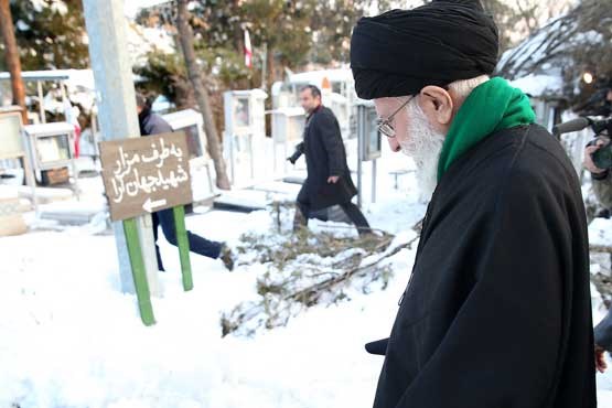 عکس رهبر عکس جدید آیت الله خامنه ای رهبر انقلاب حرم امام خمینی