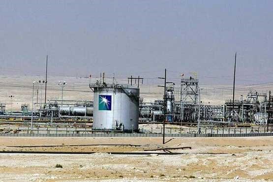 بلومبرگ: میادین نفتی عربستان زیر آتش قرار گرفته اند