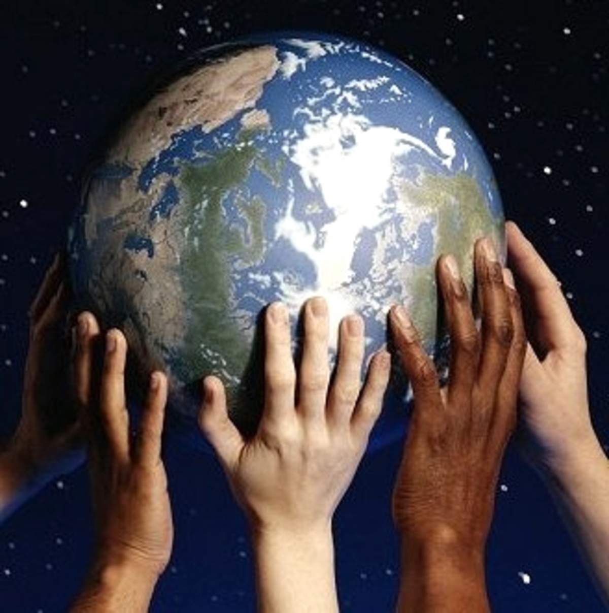 همه‌ساله در ۲۲آوریل/ ۲اردیبهشت روز جهانی زمین در بیش ‌از ۱۹۳کشور برگزار می‌شود و حتی در بسیاری از کشورها ازجمله ایران از این مناسبت به هفته زمین پاک یاد می‌شود.