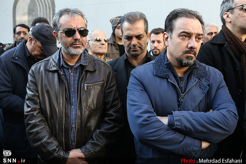 همسر دنیا فنی زاده مراسم تشییع هنرمندان خانواده دنیا فنی زاده تشییع جنازه بازیگران بیوگرافی منوچهر شاهسواری بیوگرافی مرضیه محبوب بیوگرافی شادی پورمحمدی بیوگرافی دنیا فنی زاده