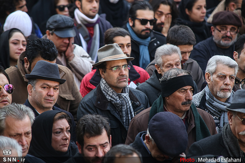 همسر دنیا فنی زاده مراسم تشییع هنرمندان خانواده دنیا فنی زاده تشییع جنازه بازیگران بیوگرافی منوچهر شاهسواری بیوگرافی مرضیه محبوب بیوگرافی شادی پورمحمدی بیوگرافی دنیا فنی زاده