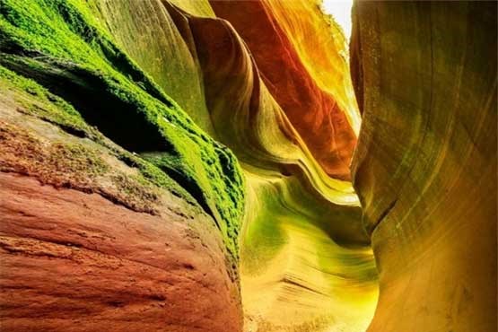 تصاویری از دره‌‌های رنگی عجیب
